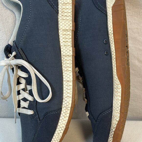 VIKTOS Overbeach Low Midwatch Shoes Mens Size 10 Blue Tactical Sneakers  ****EUC